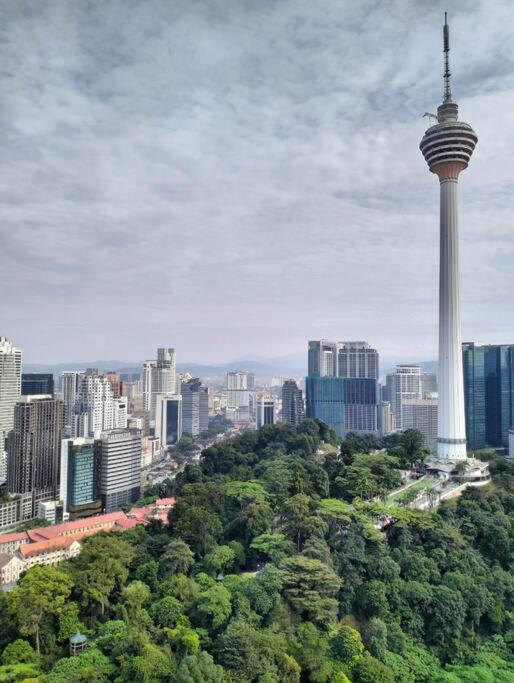 Klcc Towerviewsty5Pax At Ceylonzsuites Kuala Lumpur Esterno foto